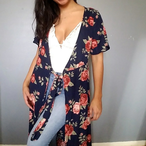 💦LAST ONE💦ZOEY NAVY BLUE FLORAL WRAP MAXI DRESS - Picture 4 of 6